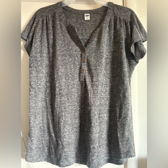 Old Navy Tops - Old Navy Charcoal Short Sleeve Top